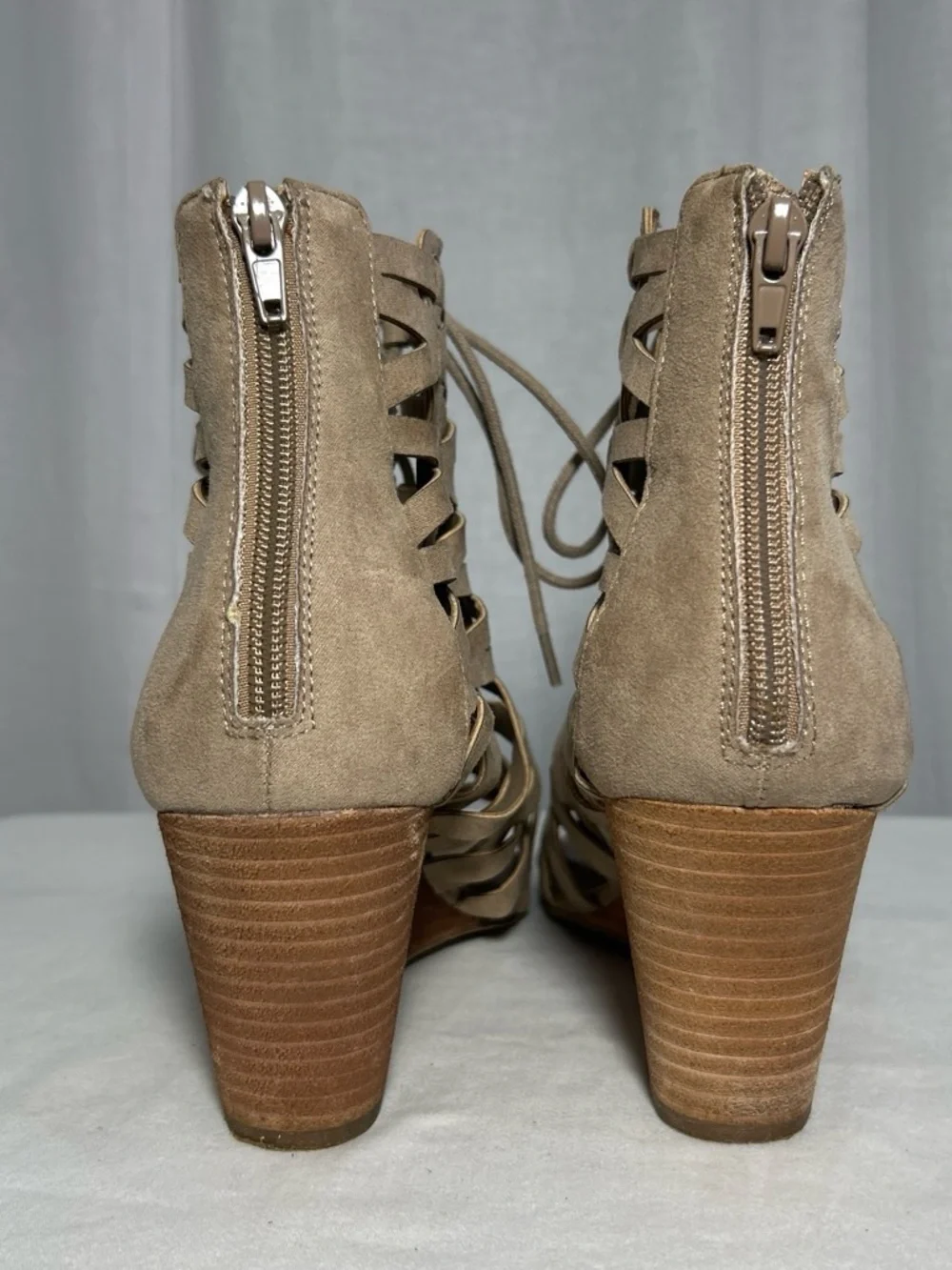 Crown Vintage | Strappy Lace-Up | Wedge Sandal | Size 8 | 3” Heel